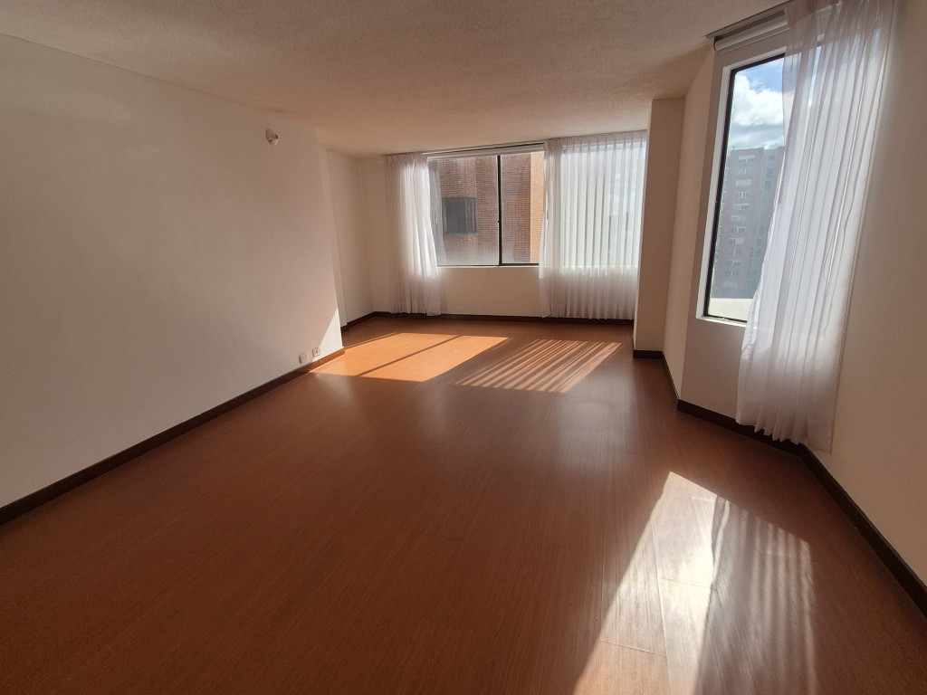 Apartamento En Arriendo - Lagos De Cordoba, Bogotá