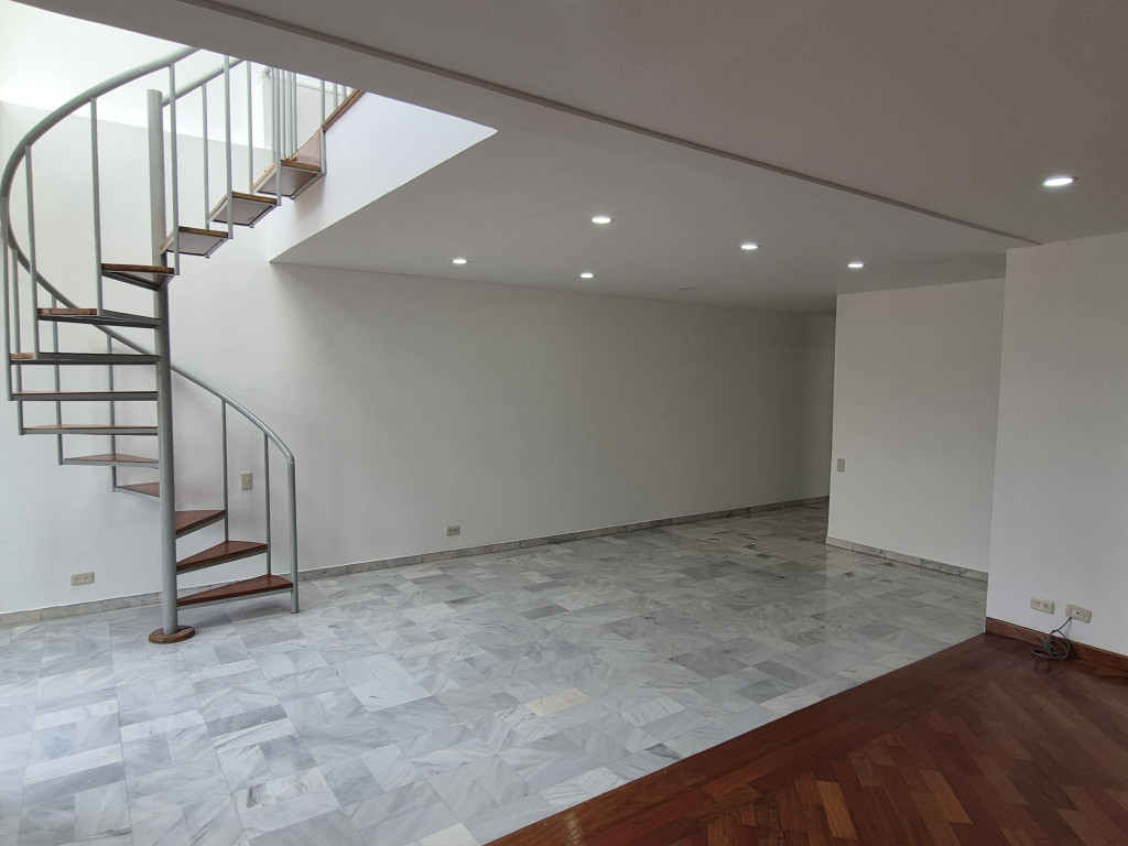 Apartamento En Arriendo - Alhambra, Bogotá