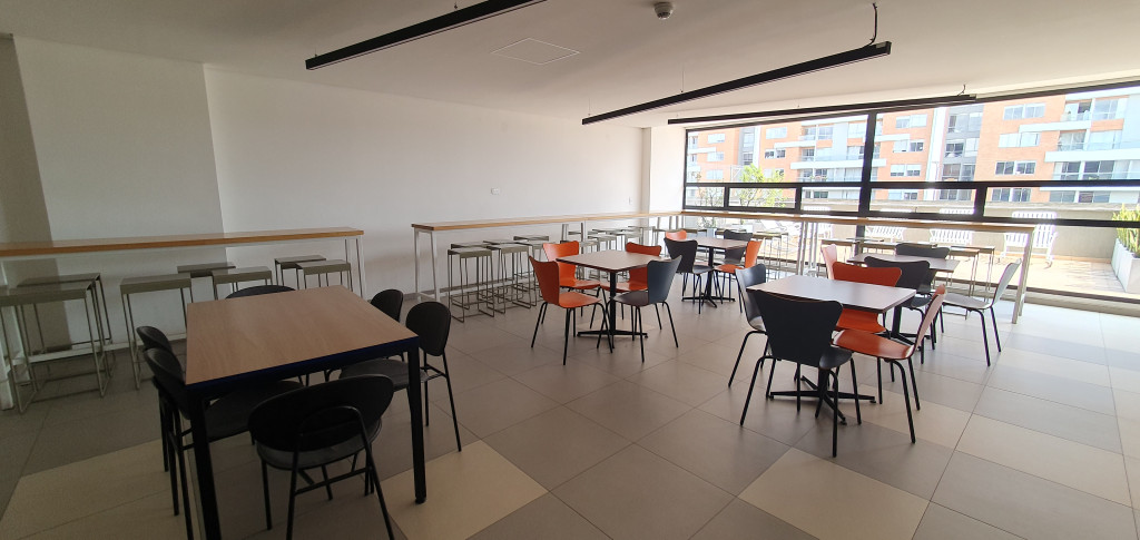Oficina En Arriendo - La Felicidad, Bogotá