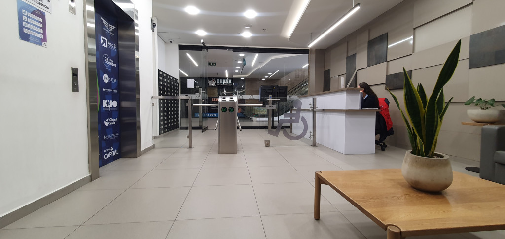 Oficina En Arriendo - La Felicidad, Bogotá