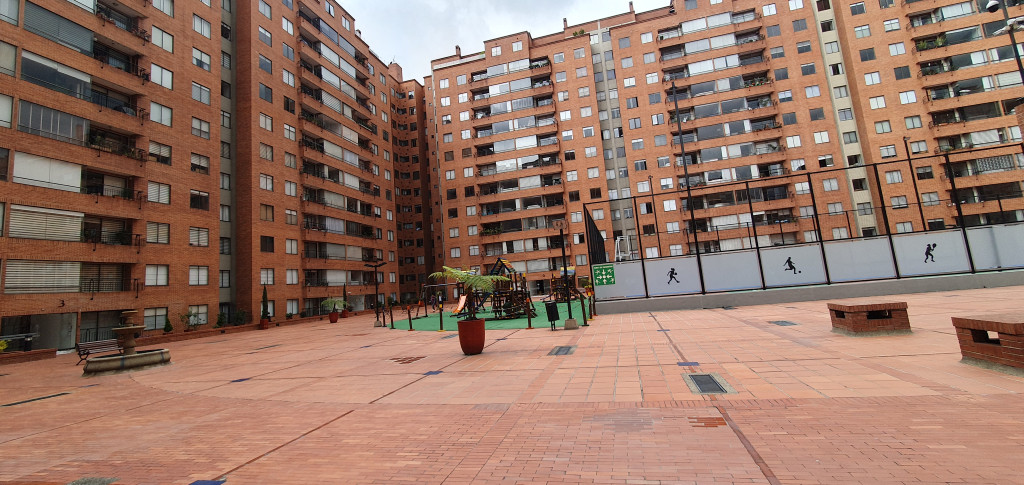 Apartamento En Arriendo - Lagos De Cordoba, Bogotá