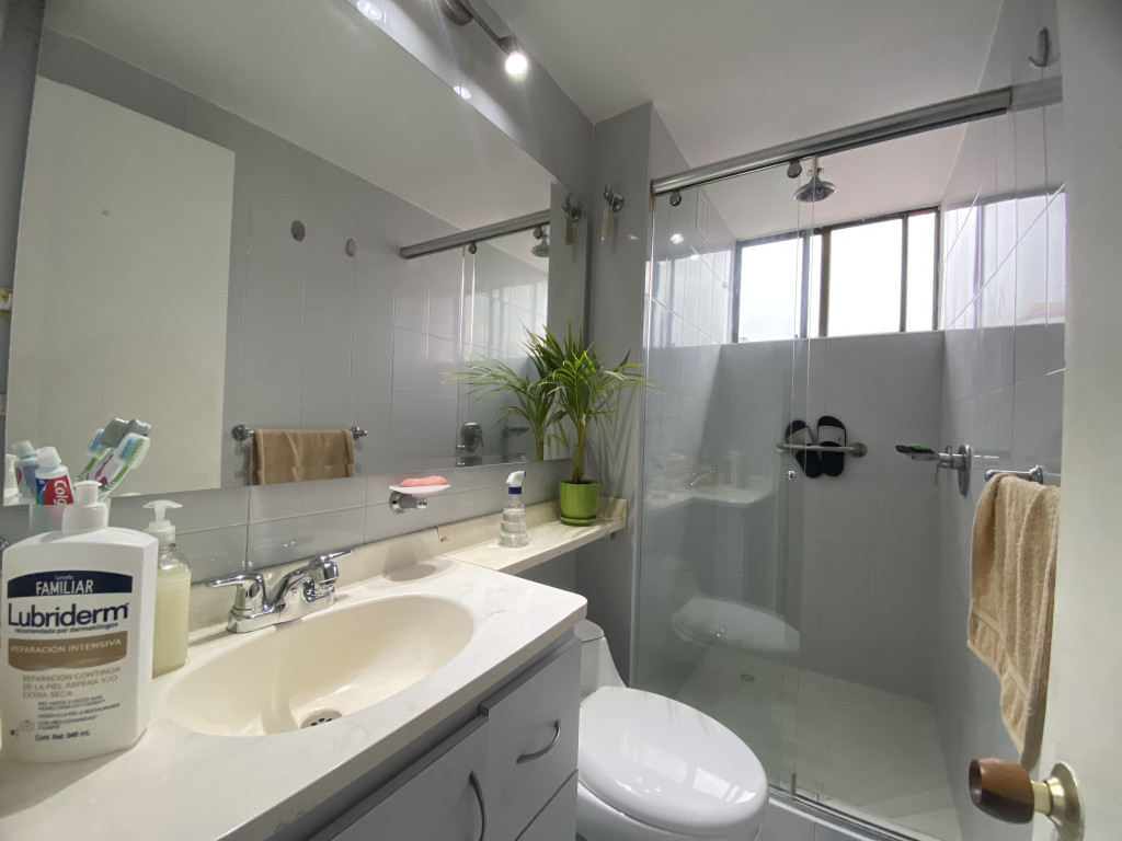 Apartamento En Venta - Cedritos, Bogotá