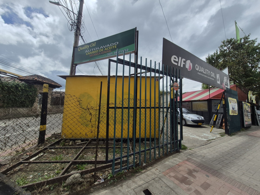 Lote En Venta - Avenida Pradilla, Chia