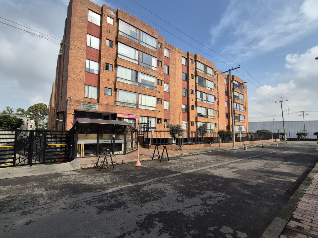 Apartamento En Venta - Minuto De Dios, Bogotá