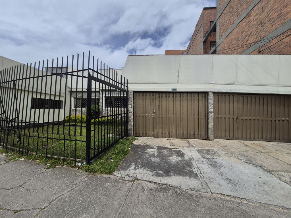 Casa En Venta - Batan, Bogotá