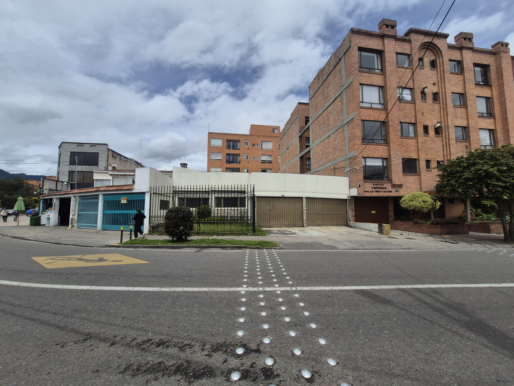 Casa En Venta - Batan, Bogotá