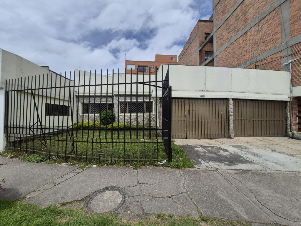 Casa En Venta - Batan, Bogotá