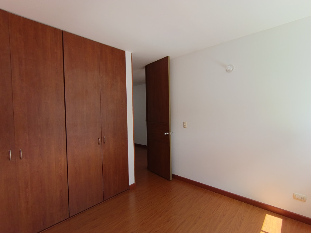 Apartamento En Arriendo - La Colina Campestre, Bogotá