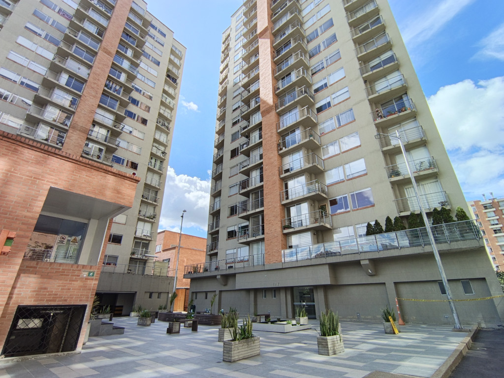 Apartamento En Arriendo - La Colina Campestre, Bogotá