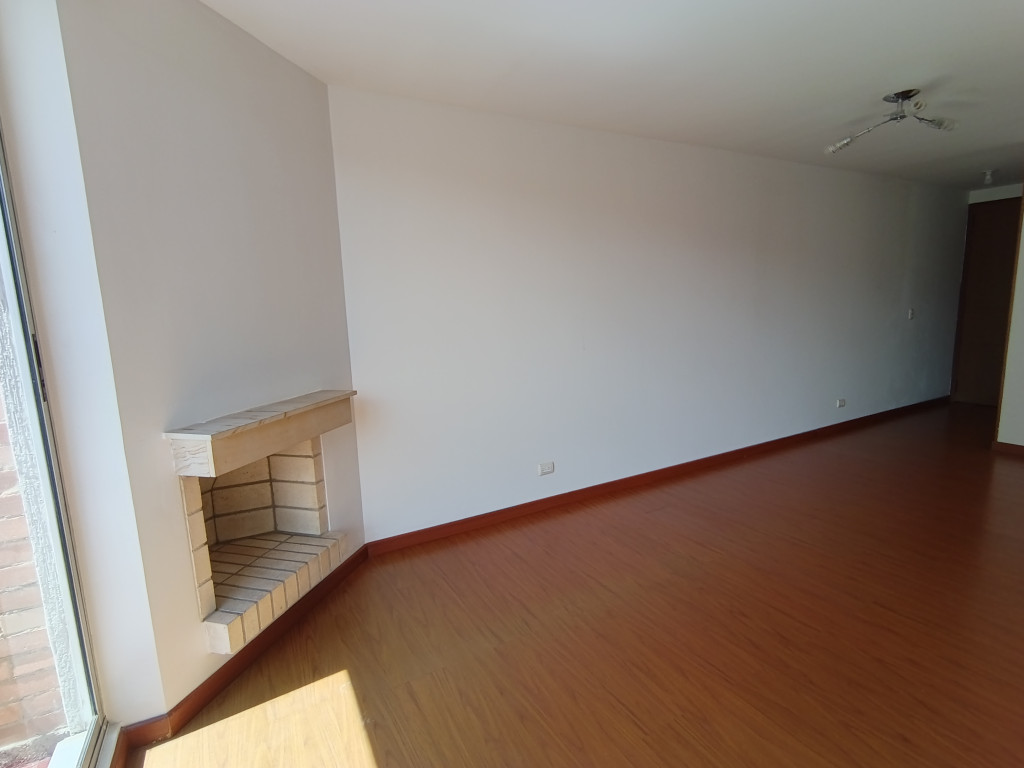 Apartamento En Arriendo - La Colina Campestre, Bogotá