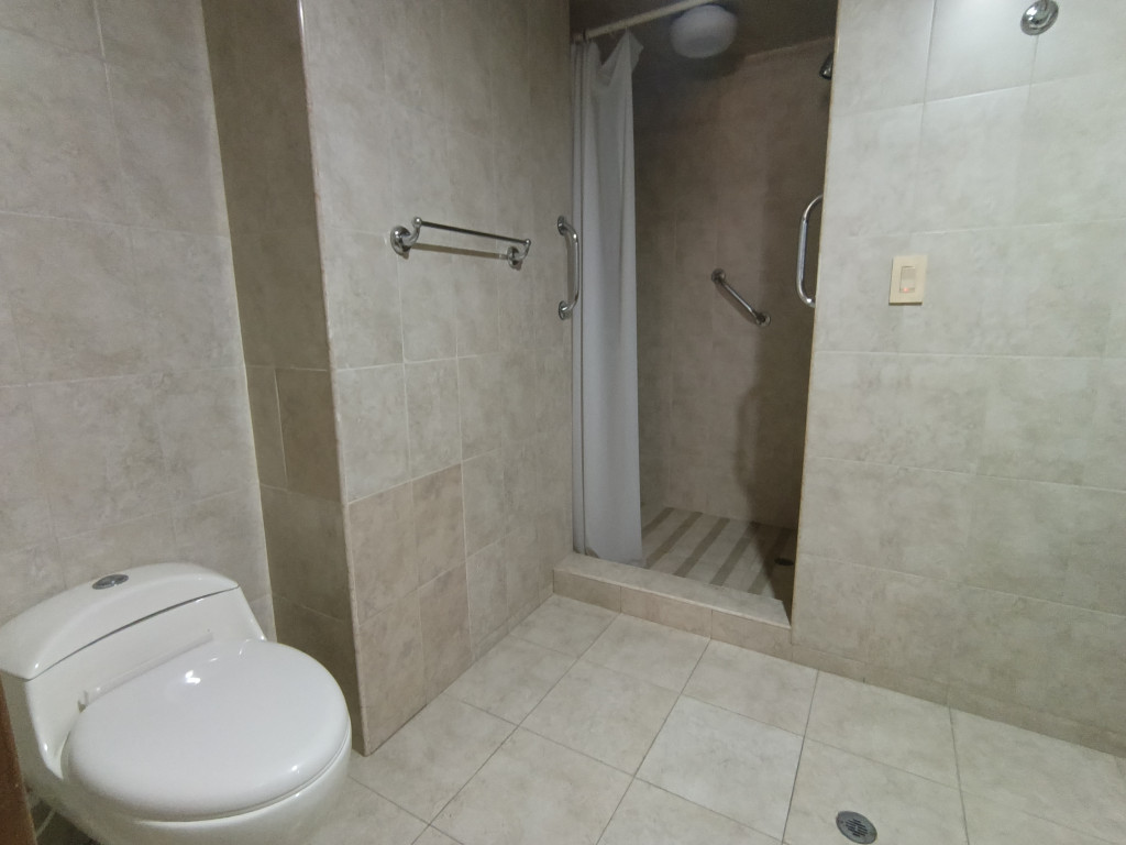 Apartamento En Arriendo/Venta - Los Rosales, Bogotá