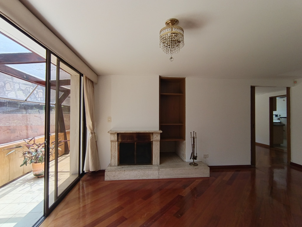 Apartamento En Arriendo/Venta - Los Rosales, Bogotá