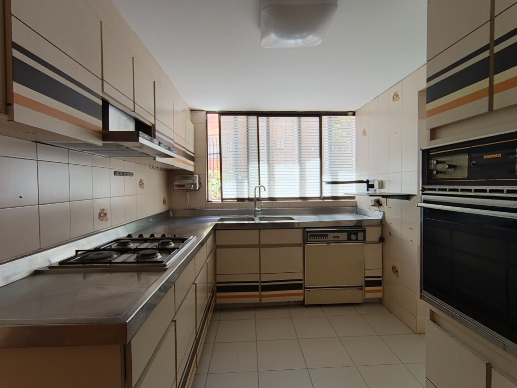 Apartamento En Arriendo/Venta - Los Rosales, Bogotá