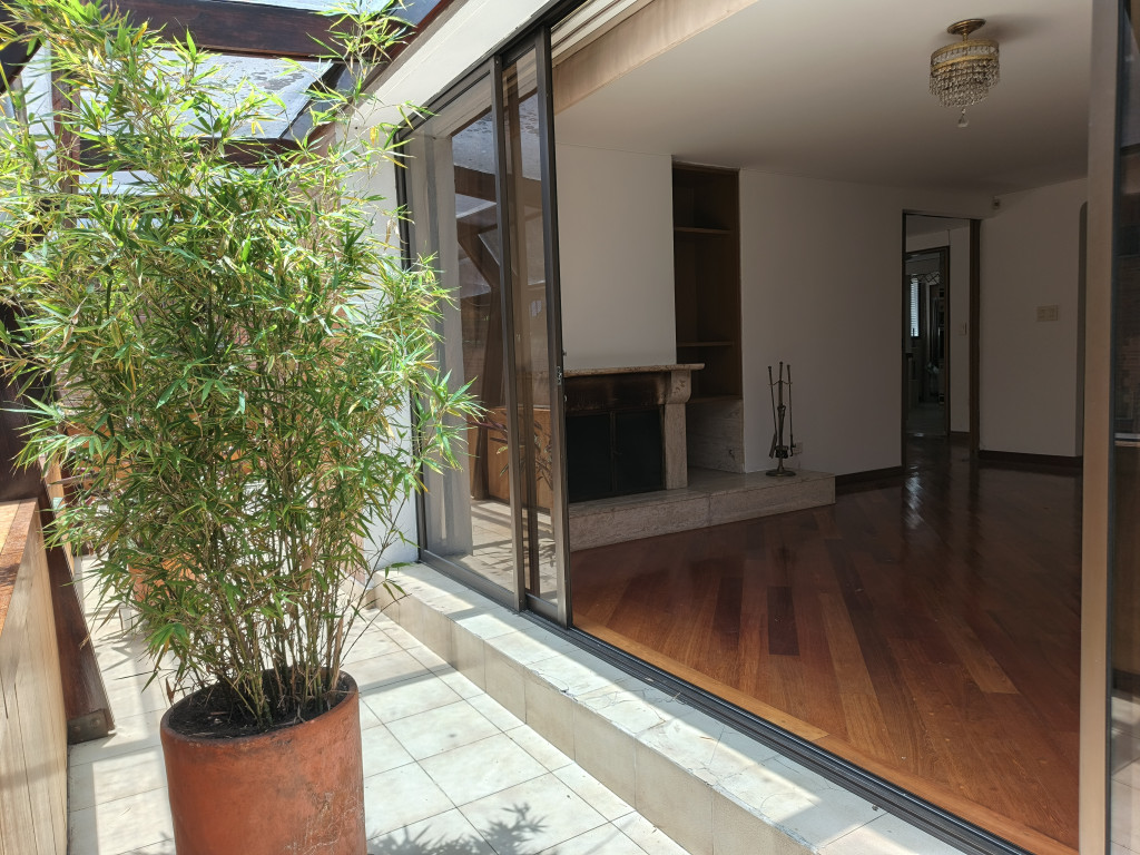 Apartamento En Arriendo/Venta - Los Rosales, Bogotá