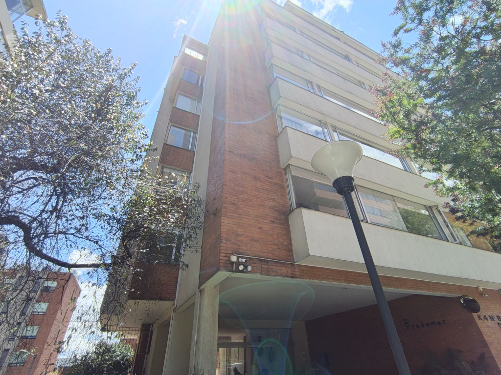 Apartamento En Arriendo/Venta - Los Rosales, Bogotá