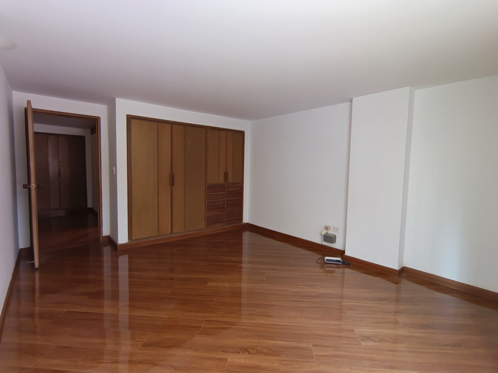 Apartamento En Arriendo/Venta - Los Rosales, Bogotá