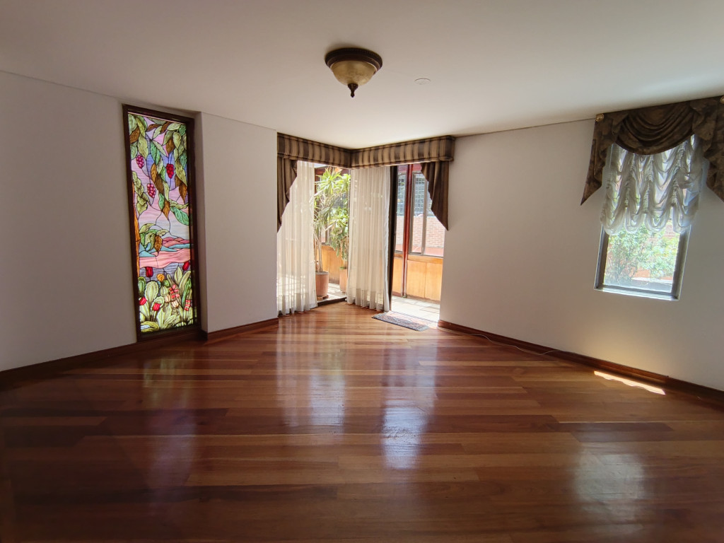 Apartamento En Arriendo/Venta - Los Rosales, Bogotá