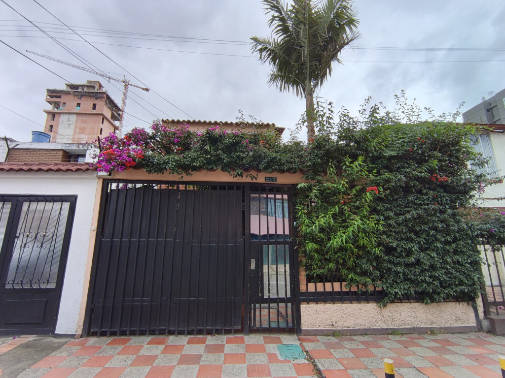 Casa En Venta - El Recuerdo-Teusaquillo, Bogotá