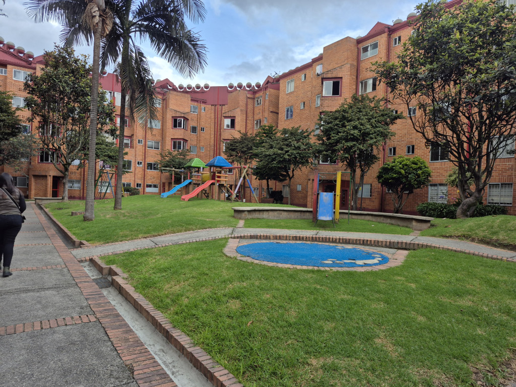 Apartaestudio En Arriendo - Sauzalito, Bogotá