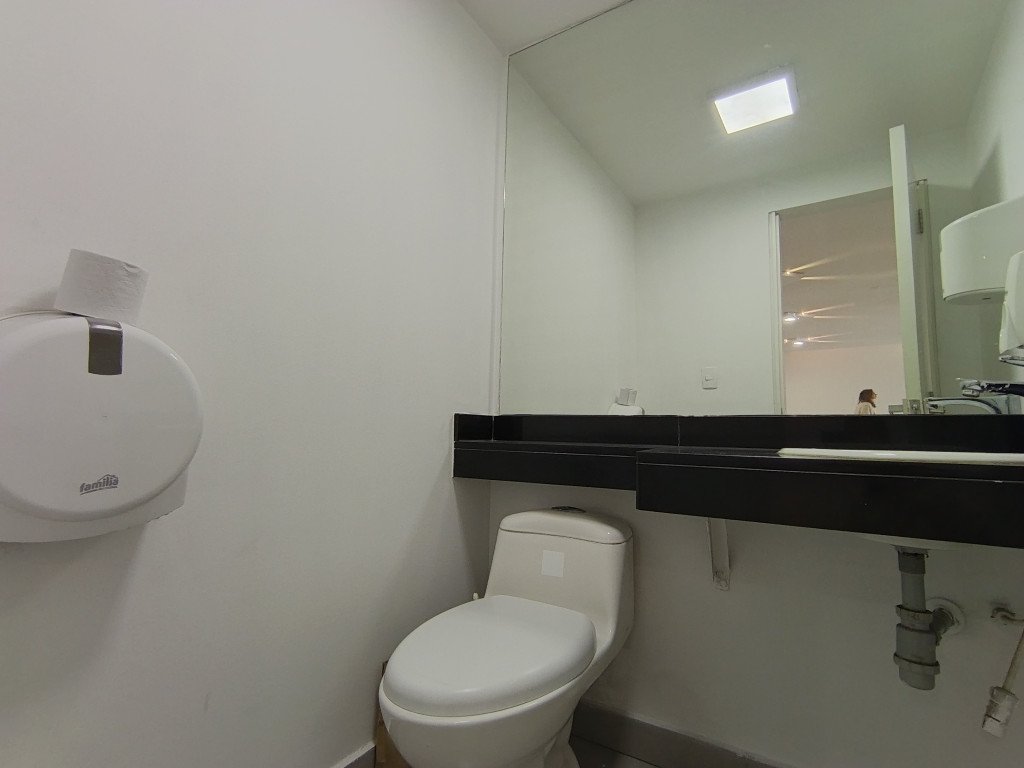 Local En Arriendo - Santa Barbara Central-Usaquén, Bogotá