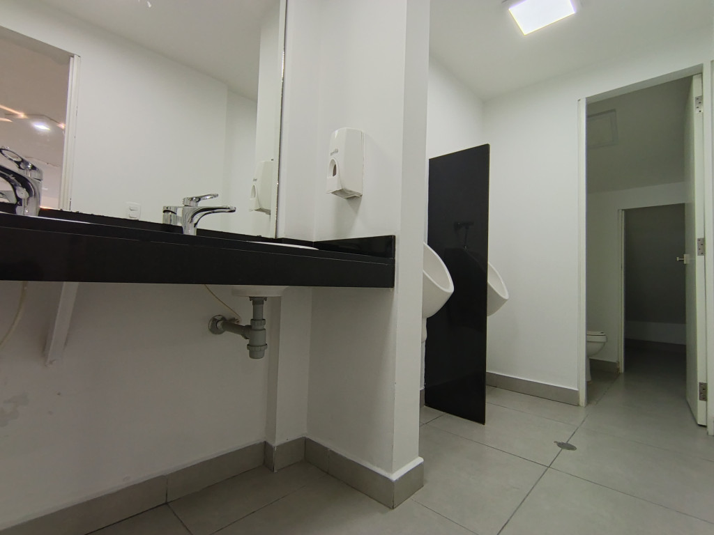 Local En Arriendo - Santa Barbara Central-Usaquén, Bogotá