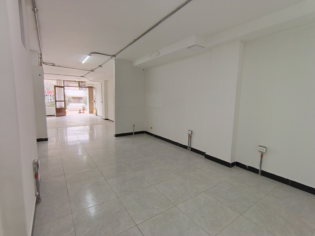 Local En Arriendo/Venta - Santa Barbara Central-Usaquén, Bogotá