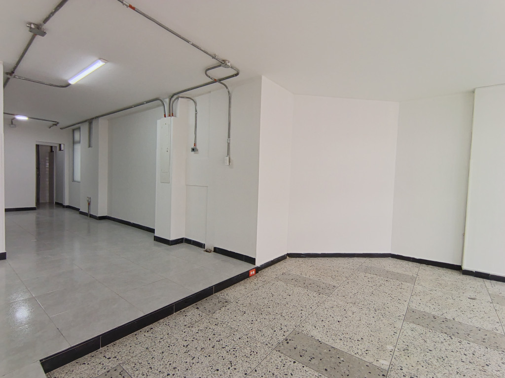 Local En Arriendo/Venta - Santa Barbara Central-Usaquén, Bogotá
