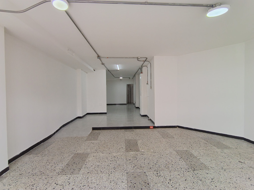 Local En Arriendo/Venta - Santa Barbara Central-Usaquén, Bogotá