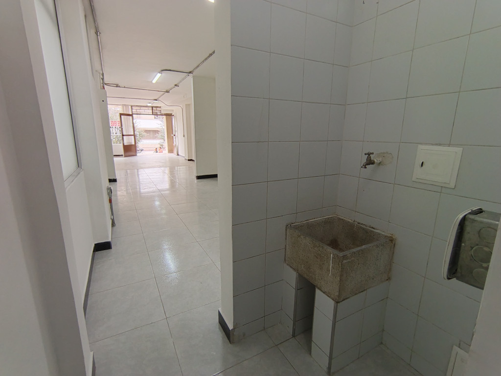 Local En Arriendo/Venta - Santa Barbara Central-Usaquén, Bogotá