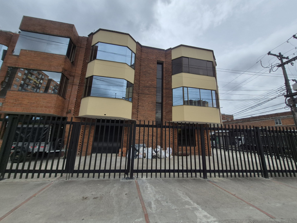 Bodega En Arriendo - Veraguas, Bogotá