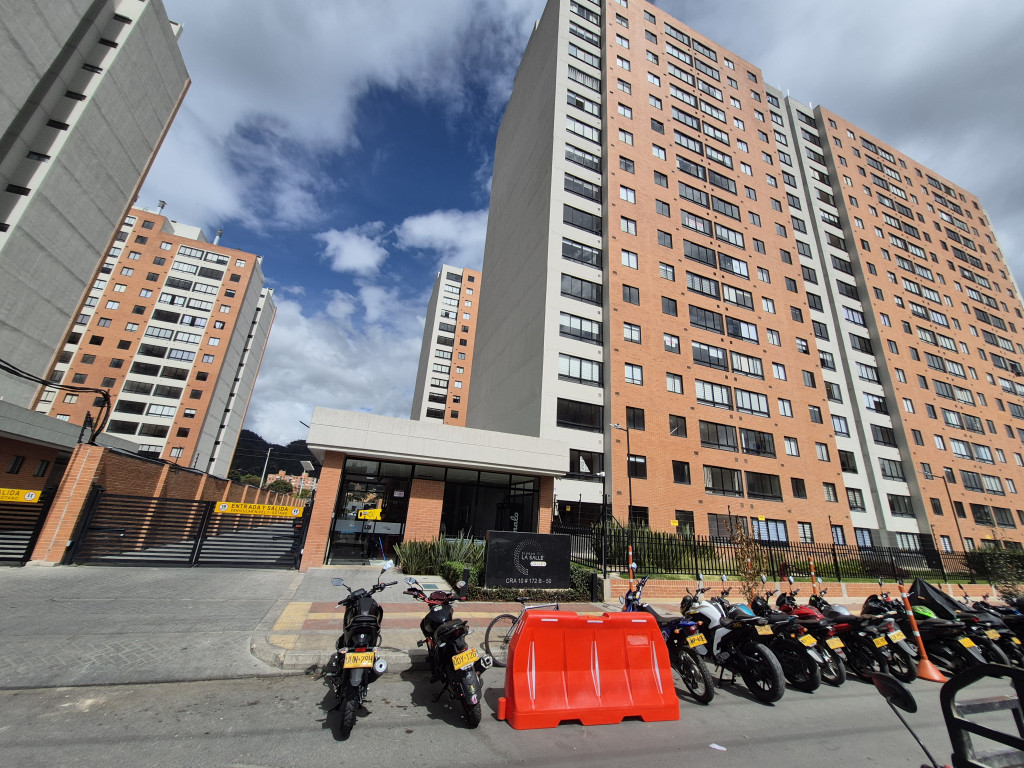 APARTAMENTO Cra. 10 #172b - 50, La Salle, Bogotá