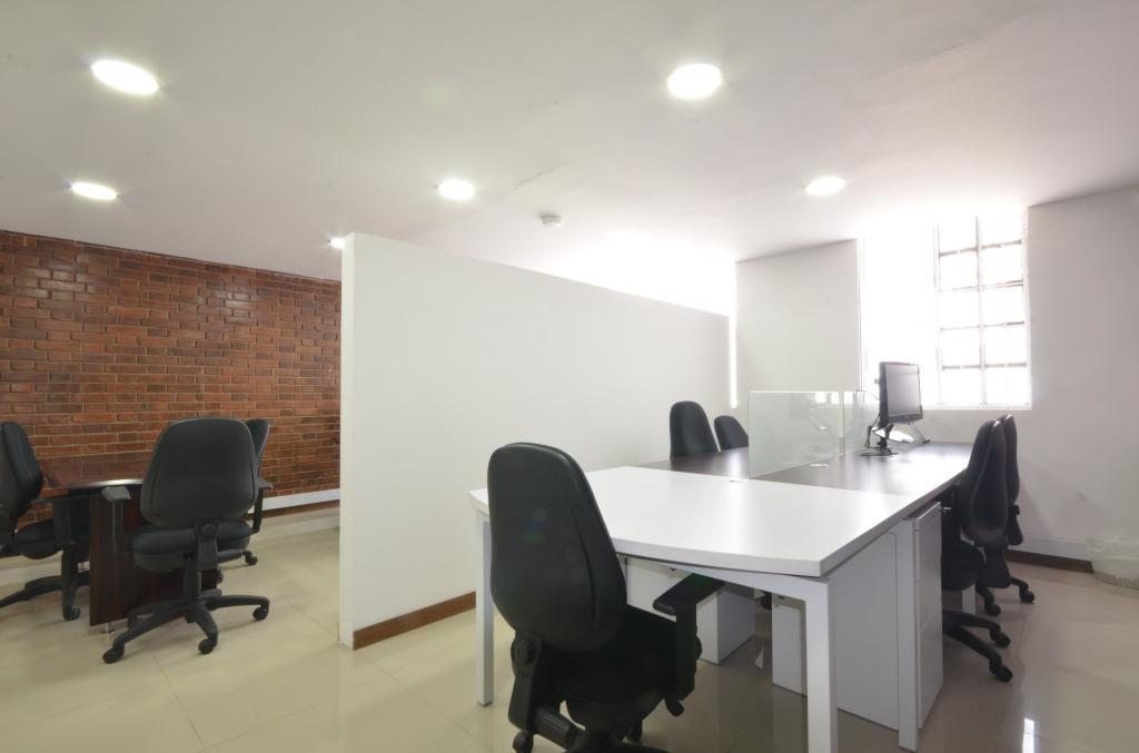 Casa En Venta - Pontevedra, Bogotá