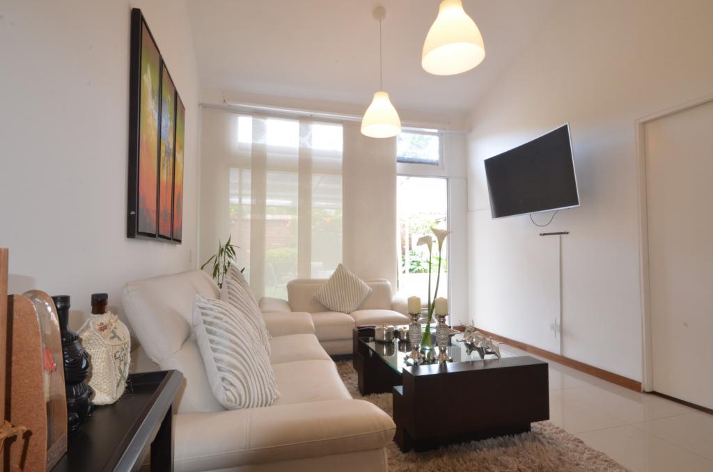 Casa En Venta - Pontevedra, Bogotá