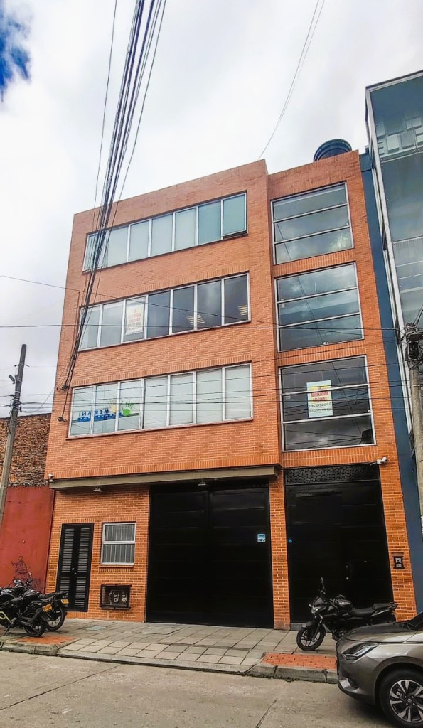Oficina En Arriendo - La Merced Norte, Bogotá