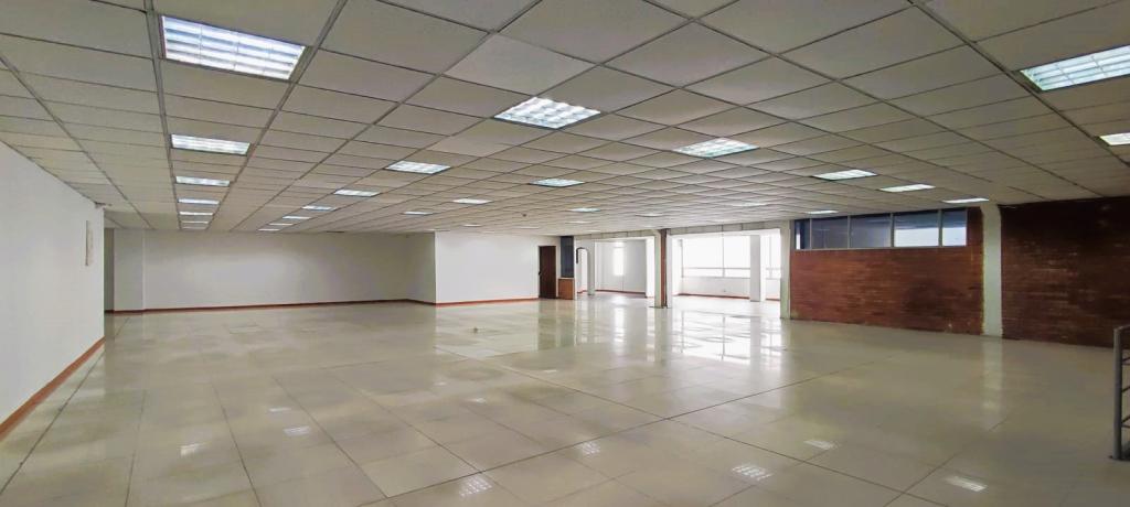 Oficina En Venta - Los Alcázares, Bogotá