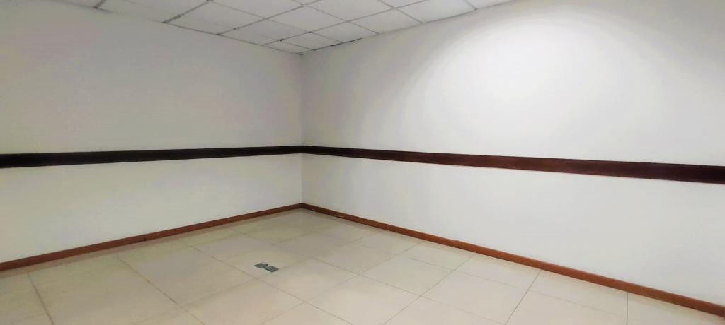 Oficina En Venta - Los Alcázares, Bogotá