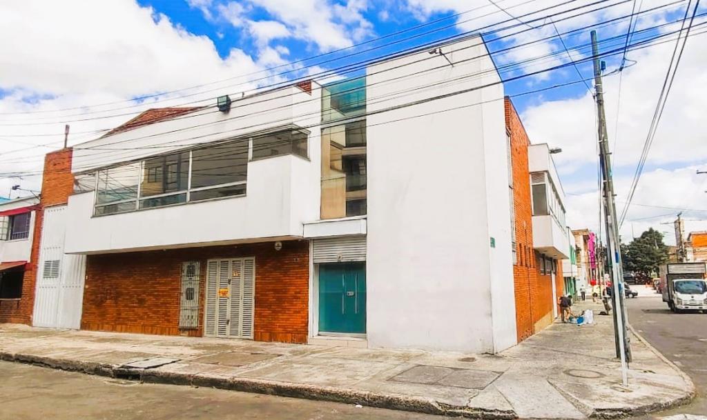 Oficina En Venta - Los Alcázares, Bogotá