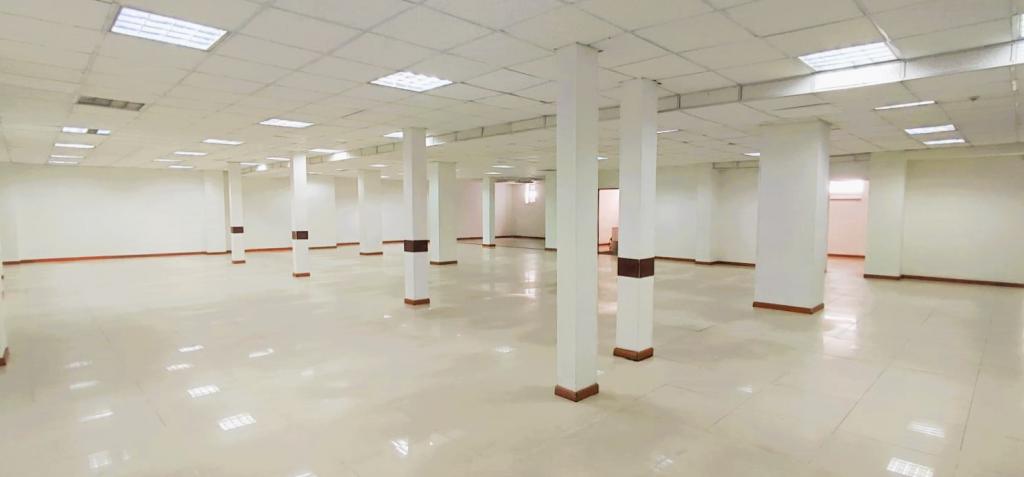 Oficina En Venta - Los Alcázares, Bogotá