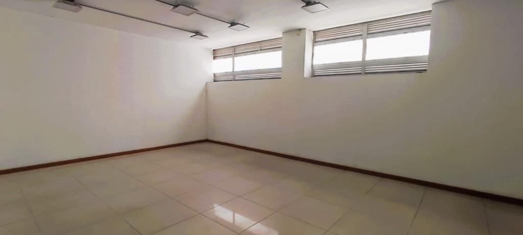 Oficina En Venta - Los Alcázares, Bogotá