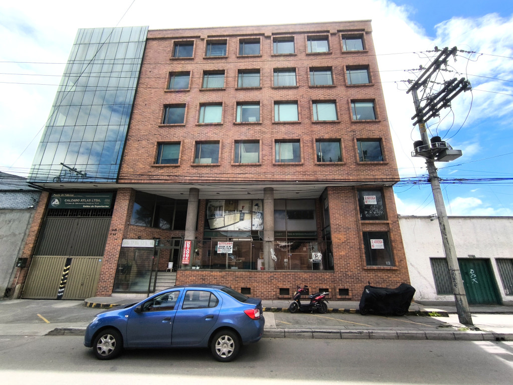 Local En Arriendo - Granjas De Techo, Bogotá