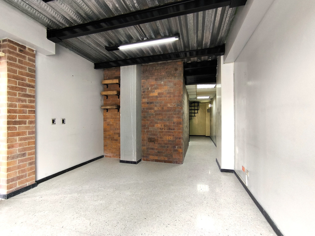 Local En Arriendo - Granjas De Techo, Bogotá