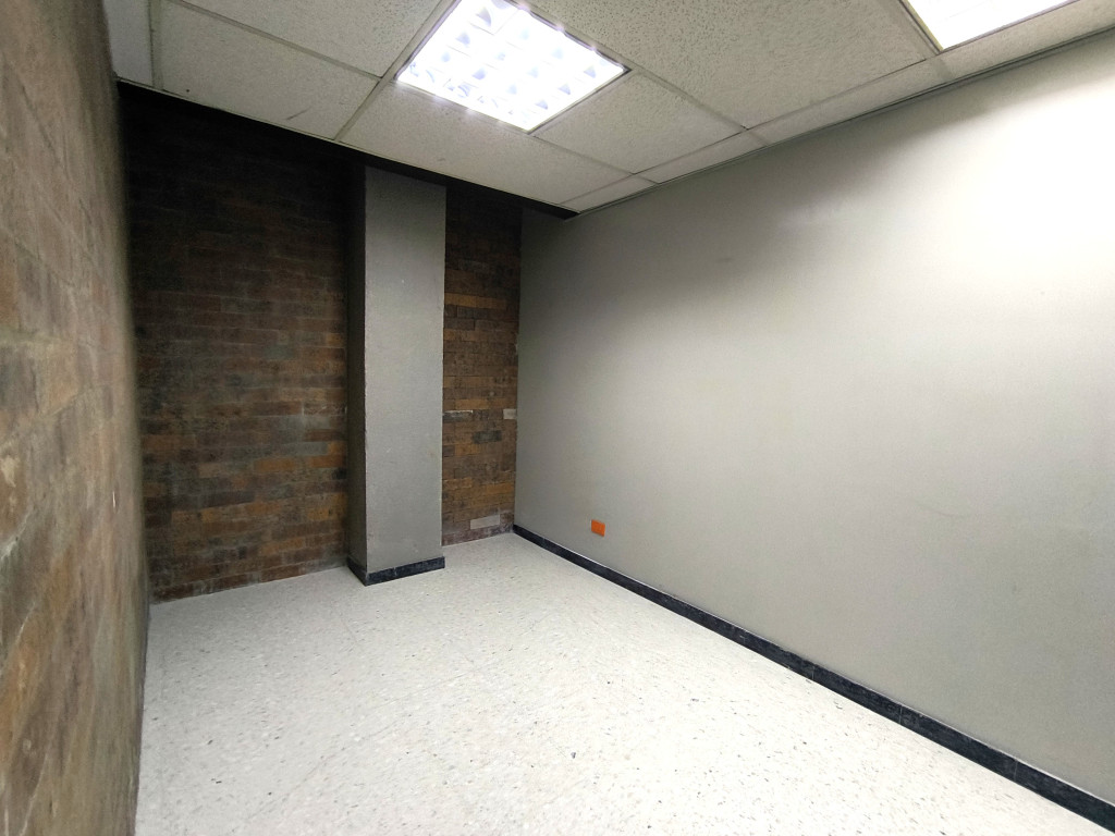 Local En Arriendo - Granjas De Techo, Bogotá