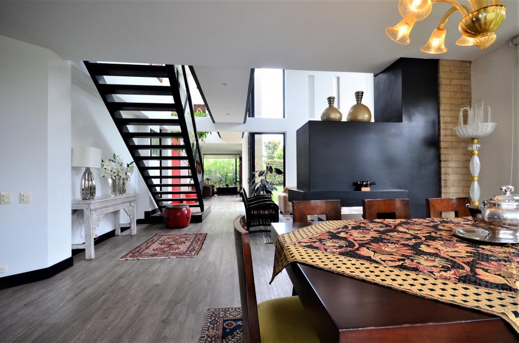 Casa En Venta - Cota - Pueblo Viejo, Cota