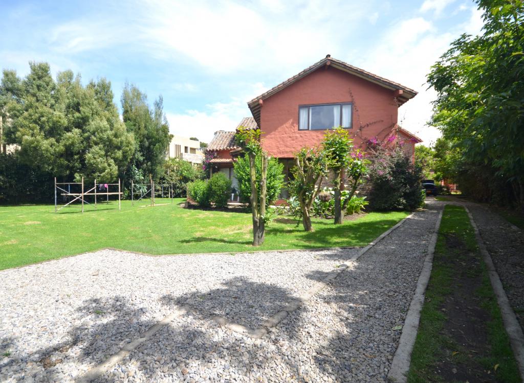 Casa Campestre En Venta - El Retiro, Chia