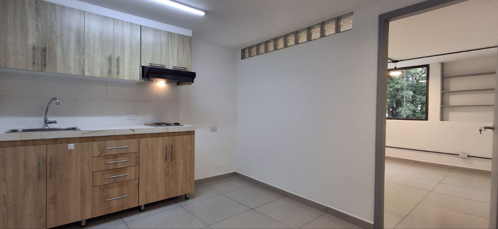 Apartamento en arriendo, código 4066303