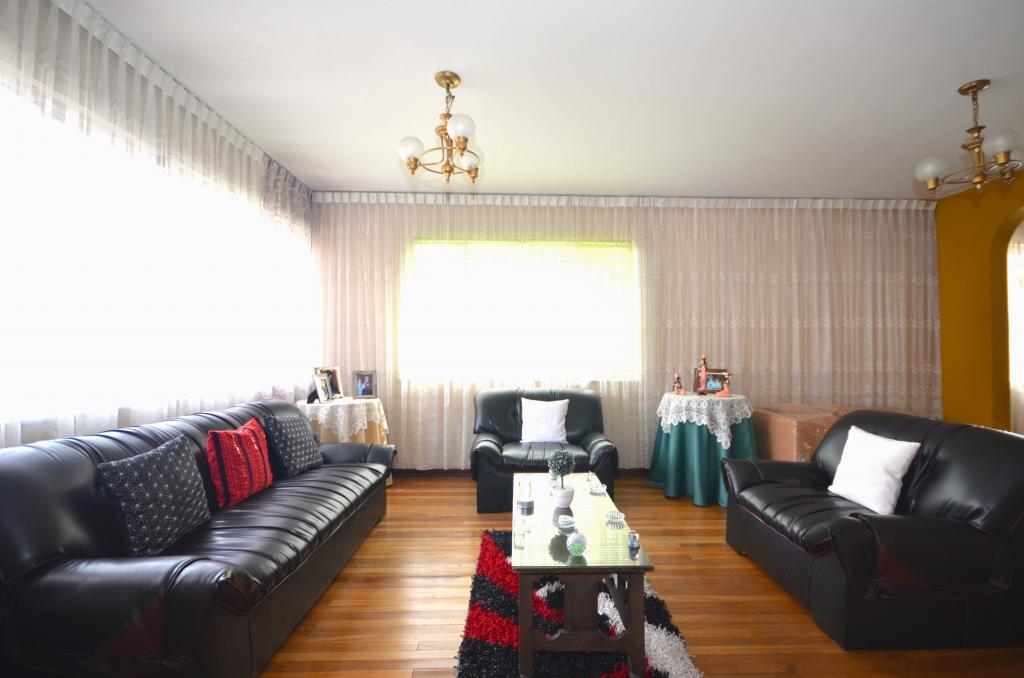 Casa En Venta - Popular Modelo, Bogotá