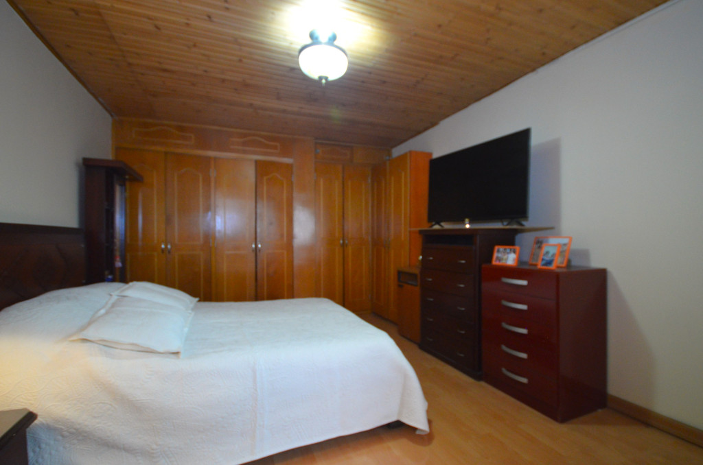 Casa En Venta - Popular Modelo, Bogotá