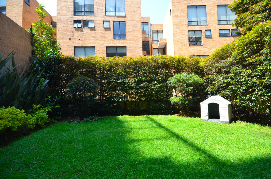 Apartamento En Arriendo/Venta - Los Rosales, Bogotá