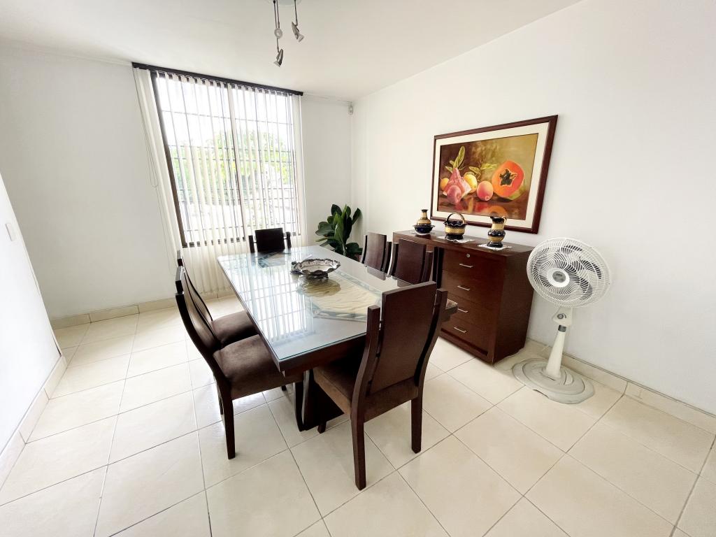 Casa EN VENTA EN La Riviera, código: 10150886 - 1