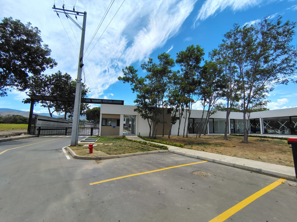 CASA CALLE 8 # 1E - 200 CASA B13 MZ B CONJUNTO RESIDENCIAL VILLA NUEVA, VILLA ANTIGUA, Villa Del Rosario